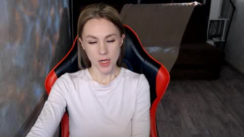 baby_kitte online show from February 2026 03:00:02 AM