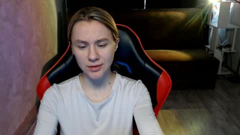 baby_kitte online show from April 2026 02:53:02 AM