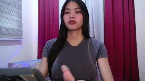 Snapshot of baby_love143 chatting on July 2026 10:58:02 PM sky online show from July 2026 10:58:02 PM