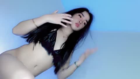 baby_sabrina19 online show from January 2025 03:43:01 PM