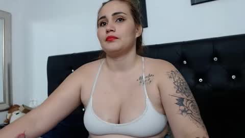 Daniella Soto online show from November 2025 03:50:01 AM