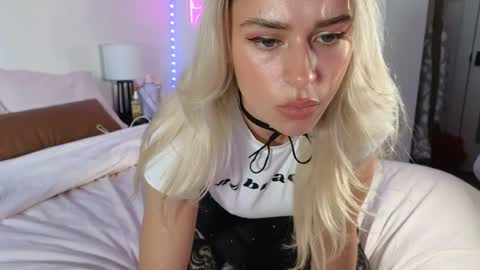 Baby Tavia online show from July 2026 03:14:02 PM
