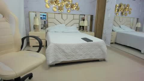 ANGEL online show from October 2025 03:05:02 AM