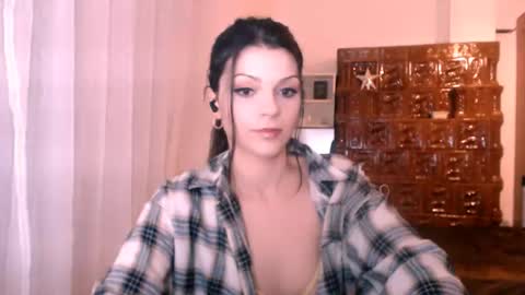 Snapshot of babydoll122060 chatting on January 2025 05:19:02 AM Eli online show from January 2025 05:19:02 AM