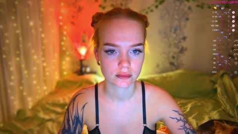 Snapshot of babyfoxyy chatting on February 2025 07:28:01 PM maddy online show from February 2025 07:28:01 PM