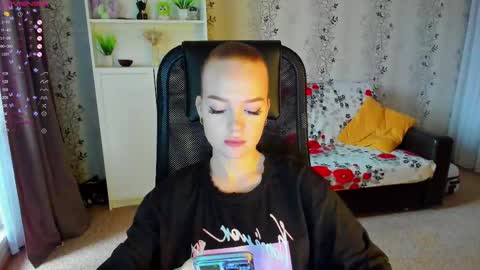 Snapshot of babyfoxyy chatting on February 2025 12:24:01 PM maddy online show from February 2025 12:24:01 PM