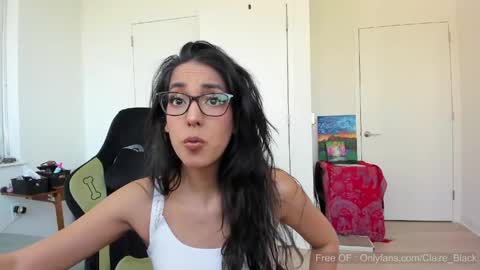 Snapshot of babygirl_claire chatting on June 2026 08:47:02 PM Claire Black online show from June 2026 08:47:02 PM