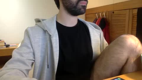 Snapshot of babyhardy chatting on January 2025 12:46:02 PM Tom A.    online show from January 2025 12:46:02 PM