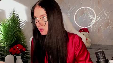 Sophia online show from January 2026 04:17:02 AM