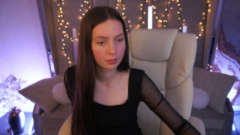 Lady Vi online show from June 2026 01:13:01 PM