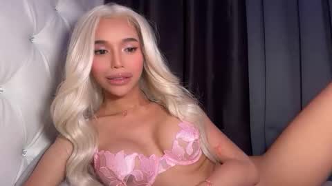 babysabrinaxx online show from October 2025 07:24:02 PM