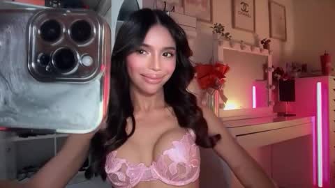 babysabrinaxx online show from February 2026 05:28:01 PM