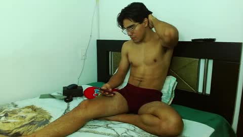 Snapshot of babysebasxxx chatting on April 2026 01:45:01 AM sebas online show from April 2026 01:45:01 AM