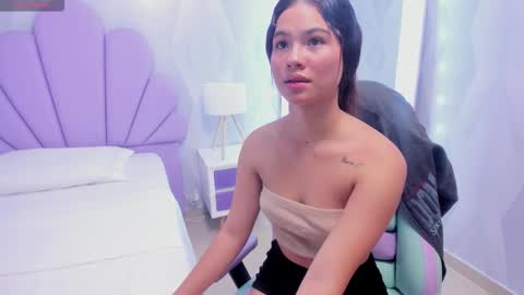 Snapshot of babysophie18_ chatting on February 2026 10:00:01 AM Sophie online show from February 2026 10:00:01 AM