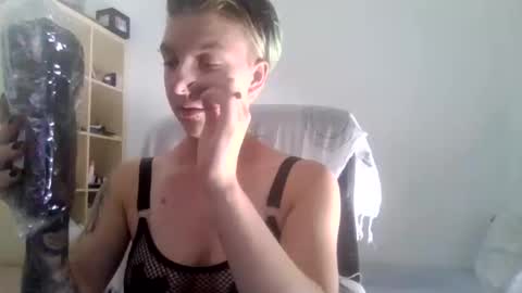 Honey online show from September 2025 11:01:02 AM