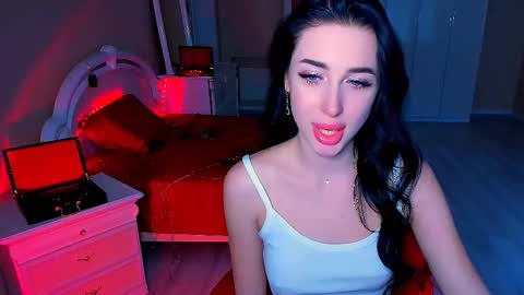 Miss Desire...do you remember online show from December 2024 11:12:01 AM