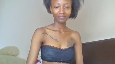 baddie_bunnie online show from December 2025 08:33:01 AM