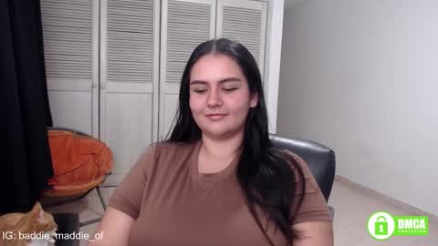 Snapshot of baddie_maddie_ chatting on October 2025 03:36:02 AM want custom text me through my snap 3 online show from October 2025 03:36:02 AM