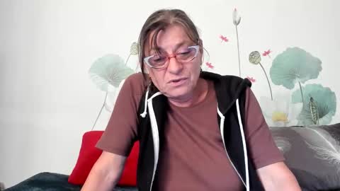 Gina online show from September 2025 02:33:02 PM