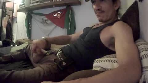 Snapshot of badhombremx chatting on September 2025 04:45:02 AM Mexican livin Off the Wall online show from September 2025 04:45:02 AM