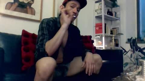 Mexican livin Off the Wall online show from November 2025 12:10:01 AM