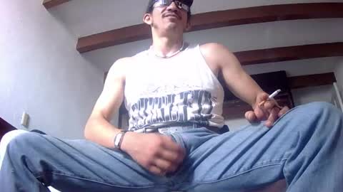 Snapshot of badhombremx chatting on June 2026 07:16:02 PM Mexican livin Off the Wall online show from June 2026 07:16:02 PM