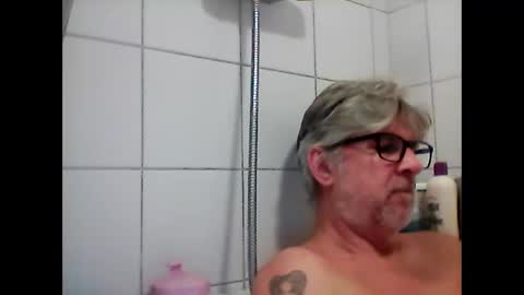 baggelina75 online show from March 2025 05:50:02 PM