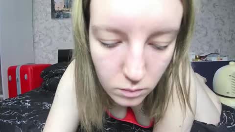 holly online show from September 2025 03:44:02 PM