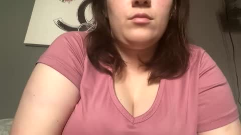 bailey_bee_ online show from May 2026 06:42:02 PM