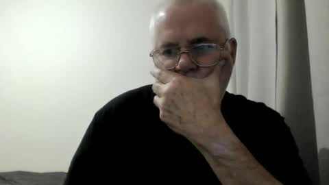 Snapshot of baker242 chatting on November 2025 09:15:01 PM Baker242 online show from November 2025 09:15:01 PM