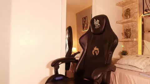 ballesteros_ online show from April 2026 09:23:01 AM