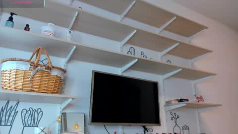 Kira online show from March 2026 11:53:02 PM