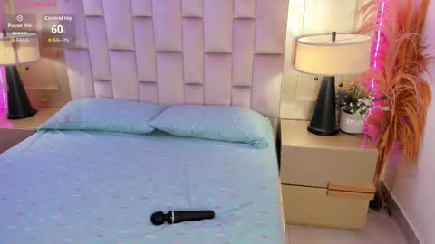 bamby_buu online show from March 2026 06:23:01 PM