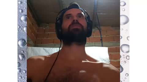 Snapshot of banana_argen_15 chatting on January 2025 01:11:01 AM Ezequiel online show from January 2025 01:11:01 AM