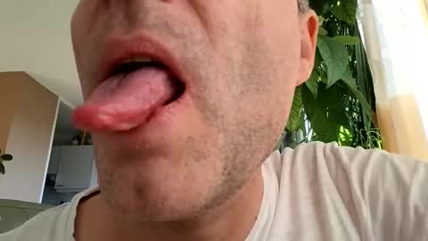 bananasplit1900 online show from January 2026 01:37:02 PM