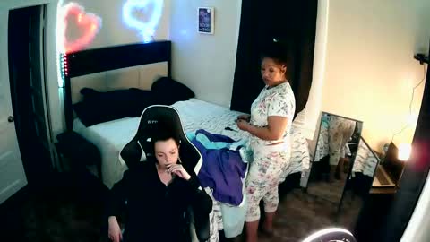 Snapshot of bankrollbarbies444 chatting on April 2026 04:43:02 AM bankrollbarbies444 online show from April 2026 04:43:02 AM