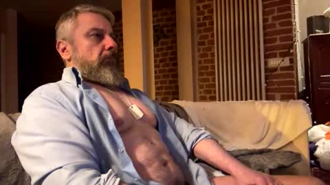 Snapshot of barba71 chatting on November 2025 03:19:01 AM Military man 69 online show from November 2025 03:19:01 AM