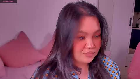 Barbie Kim online show from November 2025 08:54:02 PM