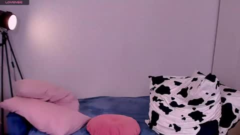 Barbie Kim online show from June 2026 10:37:01 PM