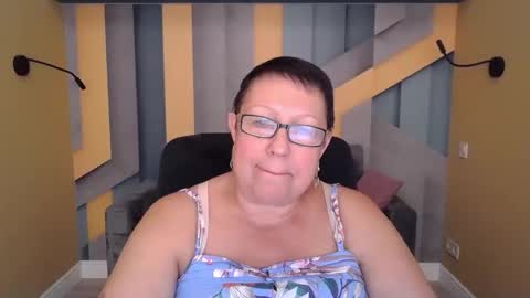 barbaraturners online show from September 2025 07:03:02 PM