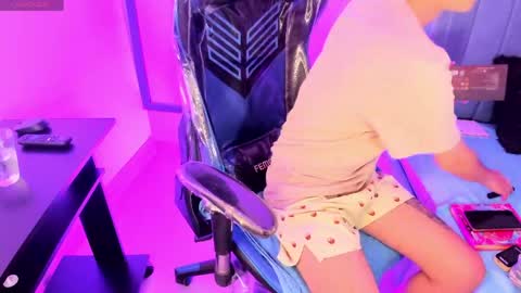          I work from home this is my room 3 online show from April 2026 07:28:02 AM