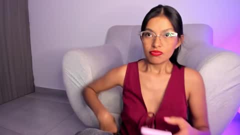 Snapshot of barbie_brunette3 chatting on December 2024 04:46:01 AM independet model online show from December 2024 04:46:01 AM