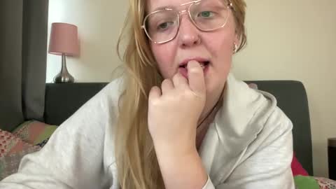 barbiegirl966 online show from February 2025 10:21:02 AM