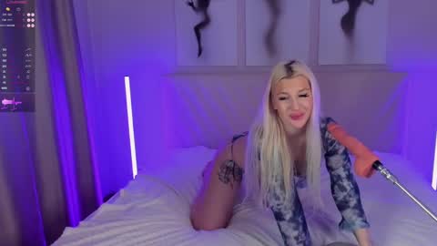  Emma online show from January 2025 12:25:02 AM