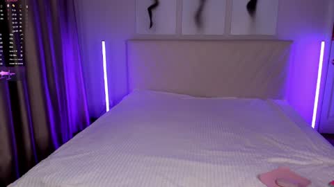  Emma online show from March 2026 07:14:01 PM