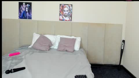 Snapshot of barbiemuscle1 chatting on December 2024 10:28:02 AM Barbie online show from December 2024 10:28:02 AM