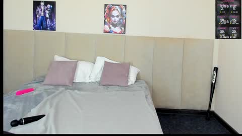 Snapshot of barbiemuscle1 chatting on December 2024 06:39:02 PM Barbie online show from December 2024 06:39:02 PM