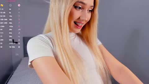 Snapshot of barbimia chatting on April 2026 03:28:01 PM Mia online show from April 2026 03:28:01 PM