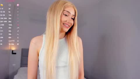 Snapshot of barbimia chatting on April 2026 03:39:01 PM Mia online show from April 2026 03:39:01 PM