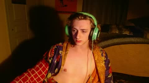Snapshot of bard_songg chatting on June 2026 02:43:02 AM bardsong online show from June 2026 02:43:02 AM